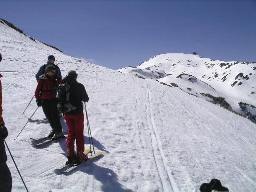 Off Piste Skiing Mar 07 05.jpg (241651 bytes)